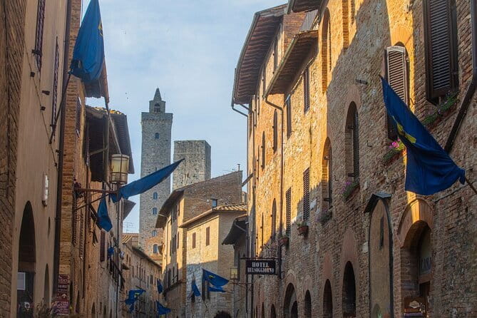 Florence: Siena & San Gimignano with Dinner in a Boutique Winery - The Chianti winery dinner and what to expect