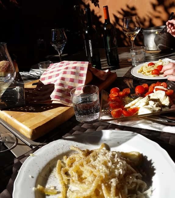 Florence: Wine Tasting at a Vineyard With a Local Winemaker - The tasting room and the wines in your glass