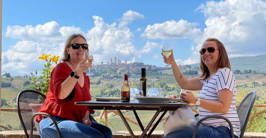 Florence: Wineries, Tastings, Lunch & San Gimignano Day Trip - San Gimignano and the famous gelato stop