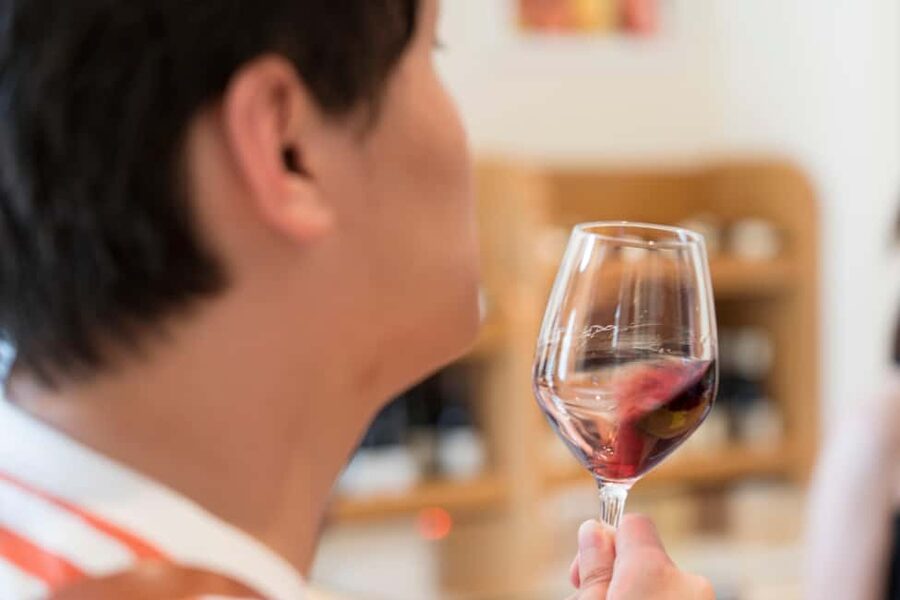 From Avignon: Châteauneuf du Pape Half-Day Wine Tour - What to bring and what to leave behind