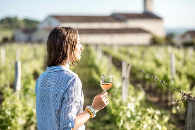 From Barcelona: E-Bike Tour in the vineyards with 2 Wineries - Second stop: a longer visit at Can Descregut