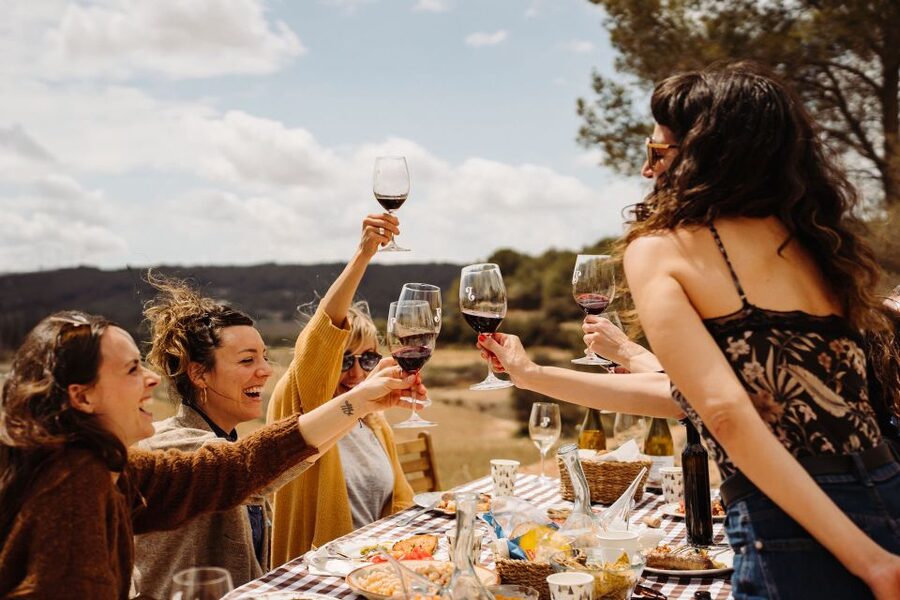 From Barcelona: Montserrat & Cava Winery Day Trip - The one-hour ride from Barcelona to Montserrat