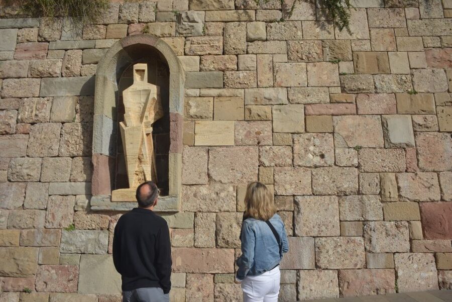 From Barcelona: Private Montserrat and Boutique Winery Tour - Why Montserrat makes such a strong day trip from Barcelona