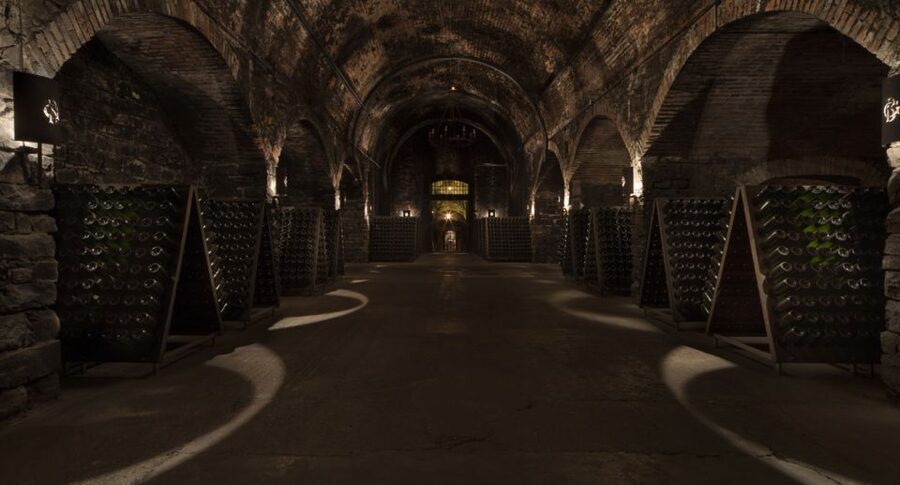 From Bergamo: Winery Tour in Franciacorta with Lunch - The drive through Franciacorta’s vineyards