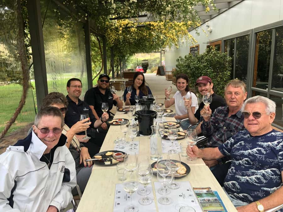 From Canberra: Winery, Distillery, & Tasting Tour with Lunch - Leaving Canberra for the cellar doors