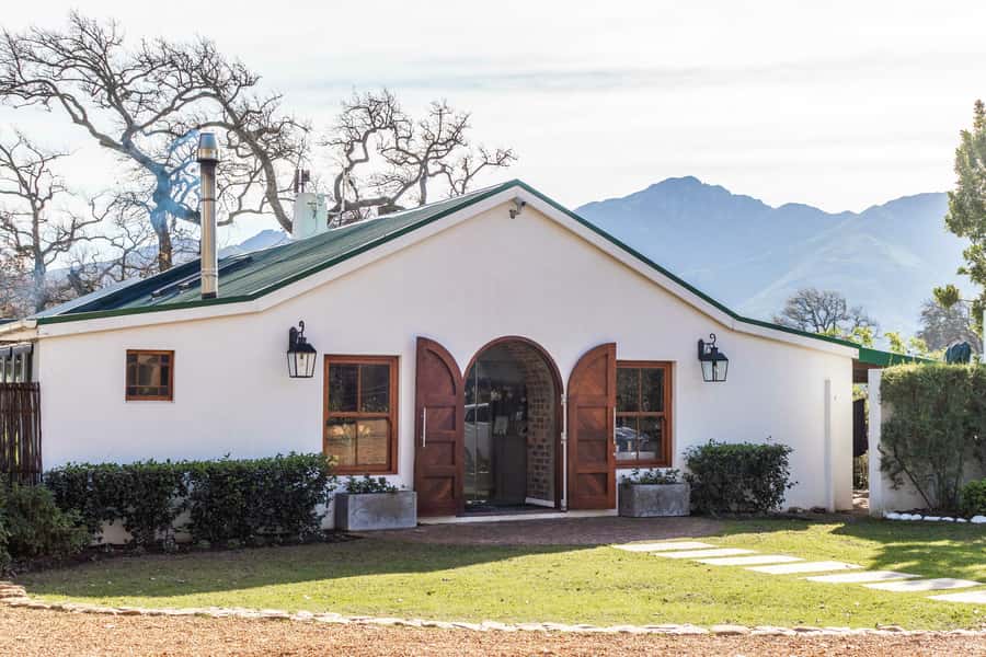 From Cape Town: Franschhoek Vineyards Bike Tour with Lunch - From Cape Town to Franschhoek in about an hour