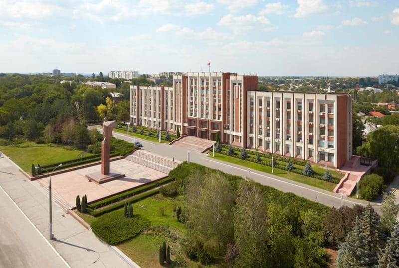 From Chisinau:Transnistria and Castle Mimi Winery by car - Lunch and local money