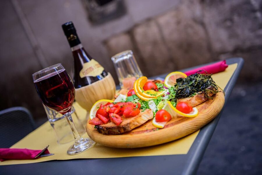 From Florence: Outdoor Wine Dining in San Gimignano Winery - Who will enjoy this outing most?
