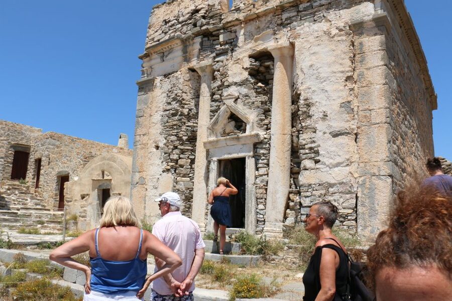From Ios: RIB Boat Trip to Sikinos Island and Winery Tour - The one-hour walk to Episkopi Temple