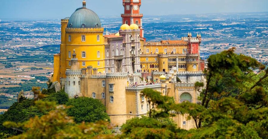 From Lisbon: Private Sintra Tour with Cellar Visit & Tasting - Adega Regional de Colares and the taste of the coast