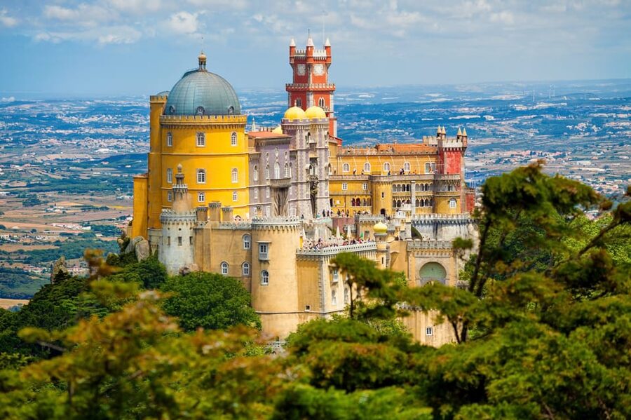 From Lisbon: Private Sintra Tour with Cellar Visit & Tasting - Cascais may be the final bonus stop