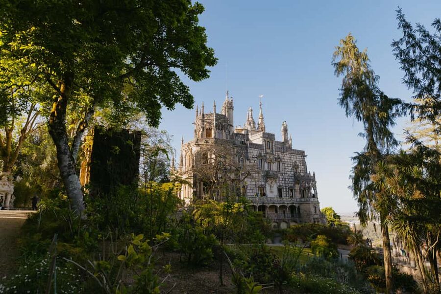 From Lisbon: Sintra, Pena Palace and Quinta da Regaleira - What the guides add to the day