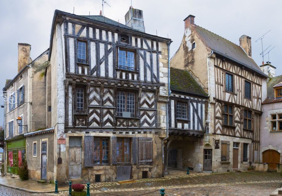 From Paris: Burgundy Region Winery Tour with Tastings - The long day, the van, and the practical tradeoffs