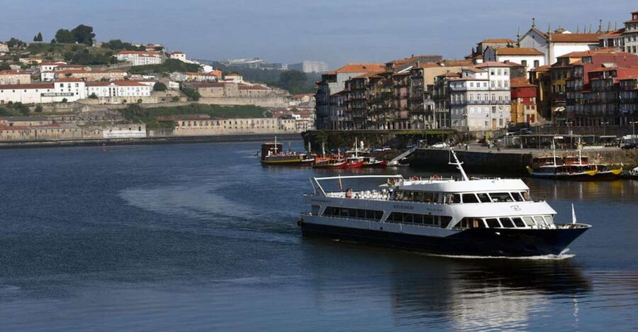 From Porto: Douro River Cruise, Winery Visit & Lunch - Why this Douro day trip works well from Porto