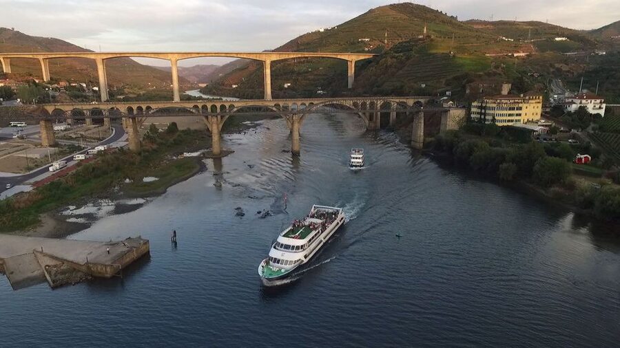 From Porto: Douro River Cruise, Winery Visit & Lunch - Boarding at Estiva Quay in Porto