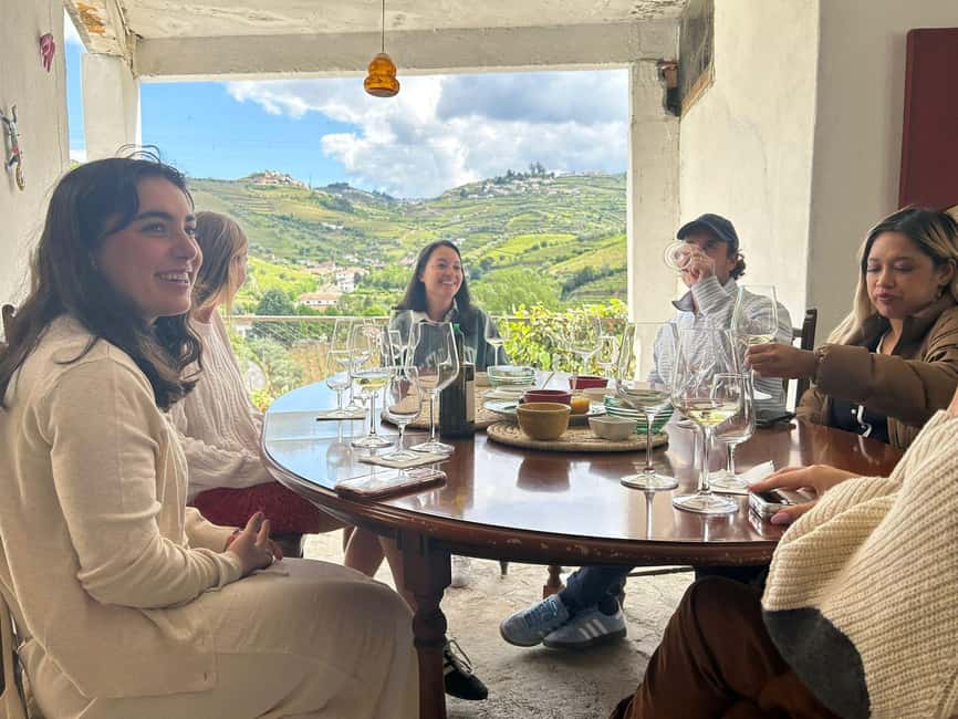 From Porto : Douro Valley sightseeing with 1 Winery Visit - The N222 from Pinhão to Peso da Régua