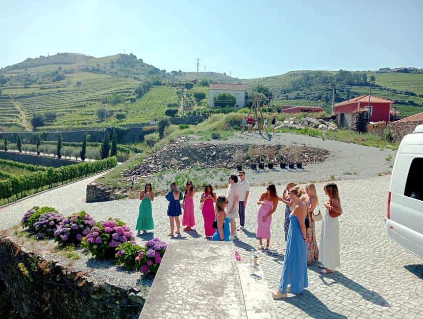 From Porto: Premium Douro Valley 4 Vineyards Tour with Lunch - The final vineyard and a last taste of the valley