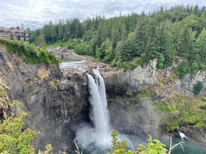 From Seattle: Snoqualmie Falls and Wineries Tour w/ Transfer - Snoqualmie Falls: the day’s big natural stop