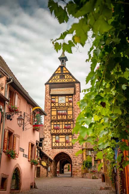 From Strasbourg: Colmar & Alsace Wine Route Private Day Trip - Riquewihr: medieval walls and the Dolder