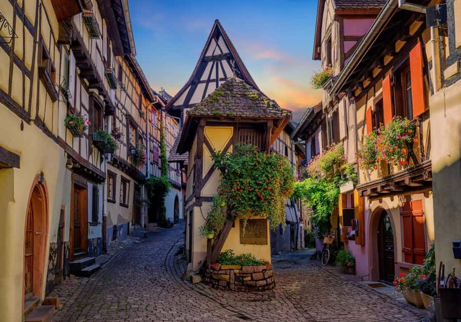 From Strasbourg: Colmar & Alsace Wine Route Private Day Trip - The minivan and group size