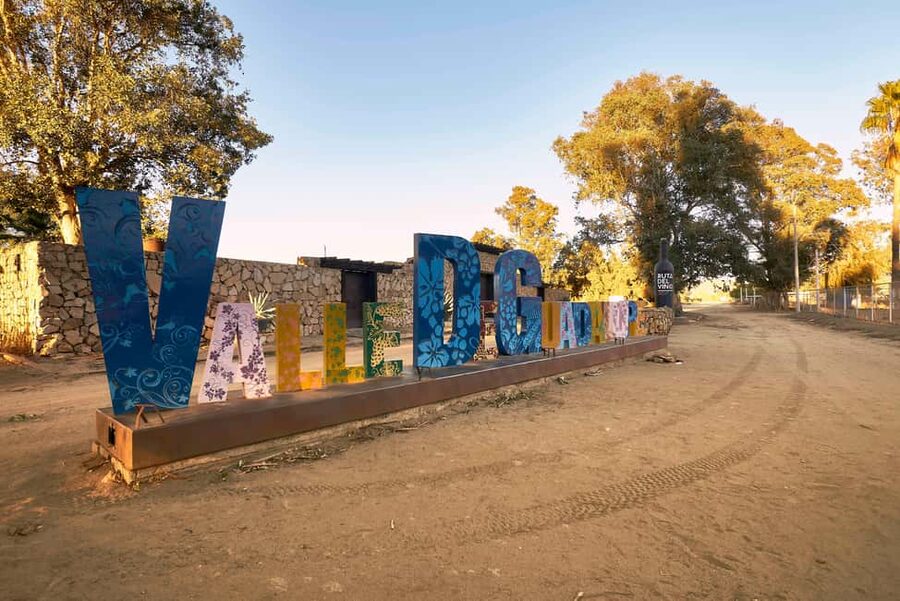 From Tijuana: Valle de Guadalupe Shared Winery Tour - Sol de Media Noche and local products