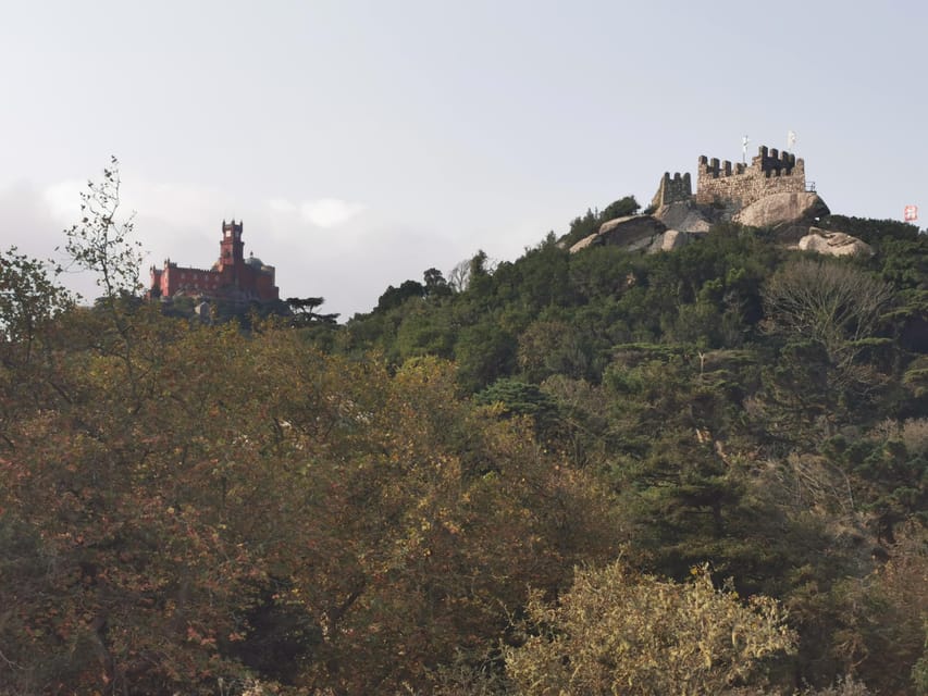 Full-day tour to Sintra with a visit to Pena Palace and Quinta da Regaleira - Sintra Centre, 30 minutes to get oriented