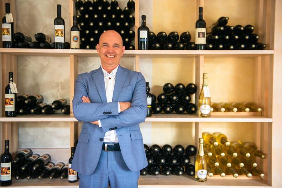 Gandosso: visit to the winery and Valcalepio wine tasting - Understanding the pupitres and Metodo Classico room