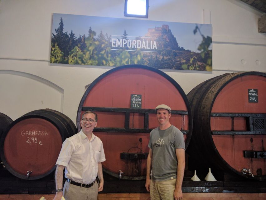 Girona: Local Wineries Tour with Breakfast and Wine Tasting - Girona to Empordà by minivan