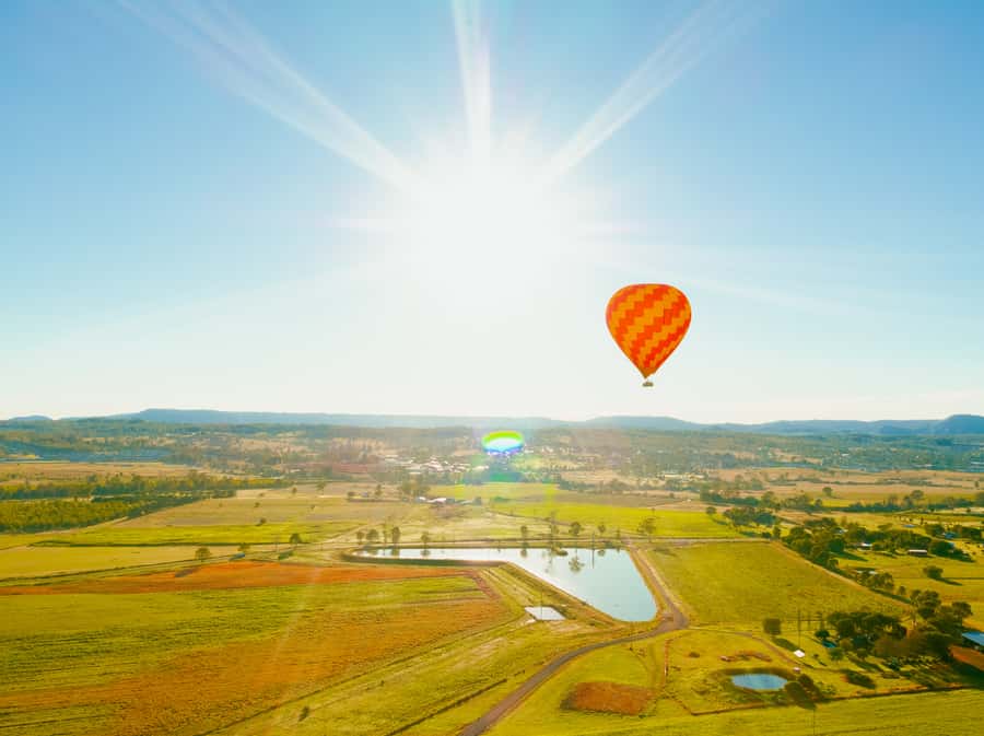 Gold Coast: Hot Air Balloon Flight and Vineyard Breakfast - Key points at a glance