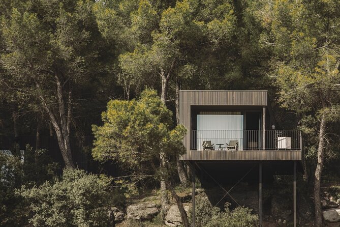 Gourmet Getaway Montserrat and Winery Night Retreat - Key points to know before booking