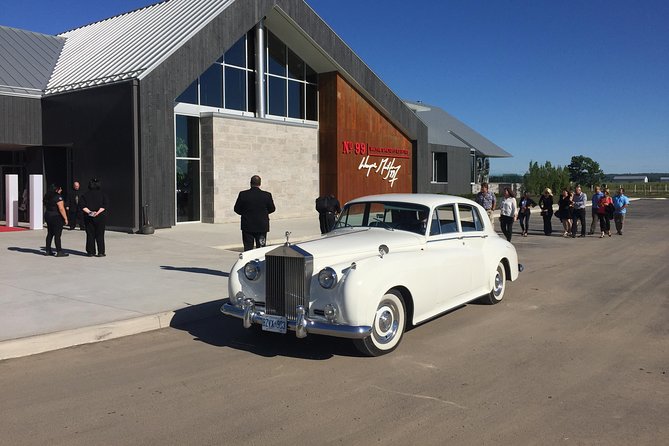 Grand Winery Tour - Rolls Royce - Niagara On The Lake - Riding through Niagara wine country in a classic car