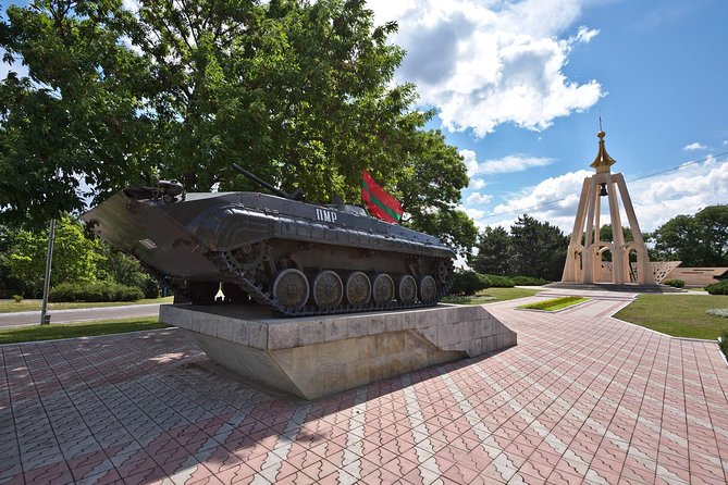 GROUP- Milestii Mici Winery, Transnistria and Bender Fortress - Crossing into Transnistria