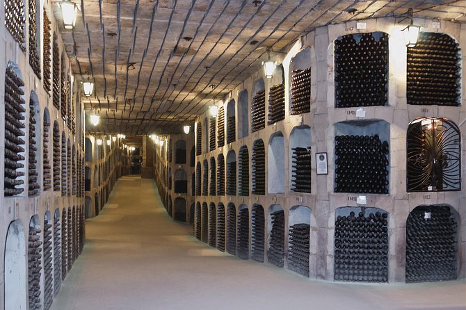 GROUP- Milestii Mici Winery, Transnistria and Bender Fortress - Visiting Bender Fortress