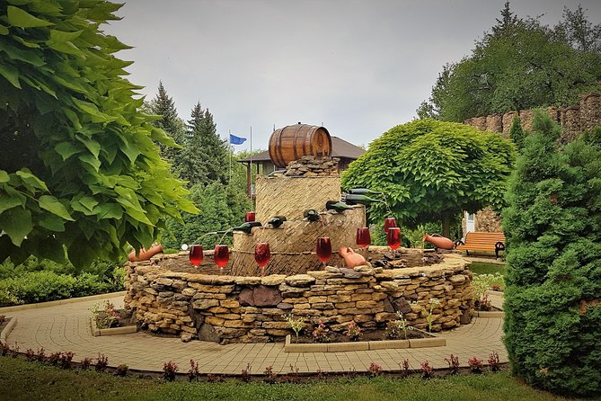 GROUP- Milestii Mici Winery, Transnistria and Bender Fortress - What the $178.38 price covers