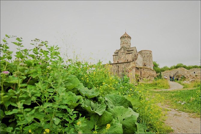 Group Tour: Shaki waterfall, Tatev monastery & ropeway, Hin Areni winery - Group size, language, and comfort