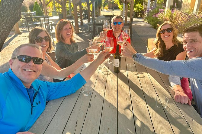 Guided Healdsburg Wine Country Bike and Wine Tasting Tour with lunch - First winery stop around 11:00 a.m.
