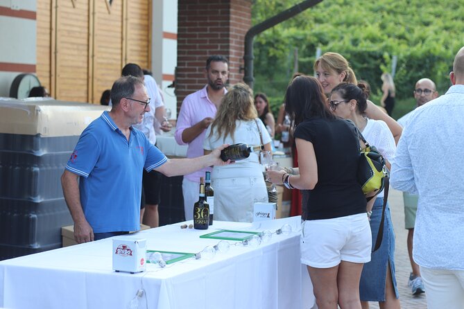 Guided Walk and Lunch in the Vineyard in Alba - Booking and cancellation details