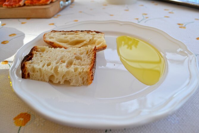 Guided Wine Tasting Experience in a Roman Vineyard - Tasting Frascati wines with food