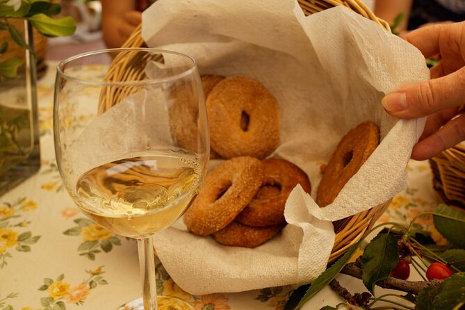 Guided Wine Tasting Experience in a Roman Vineyard - Buying bottles to take home