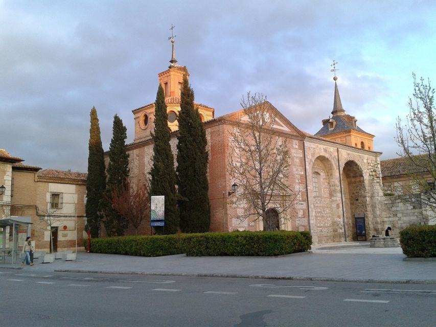 Half-Day Trip from Madrid: Alcalá de Henares & Winery Visit - The University of Alcalá and its place in the city