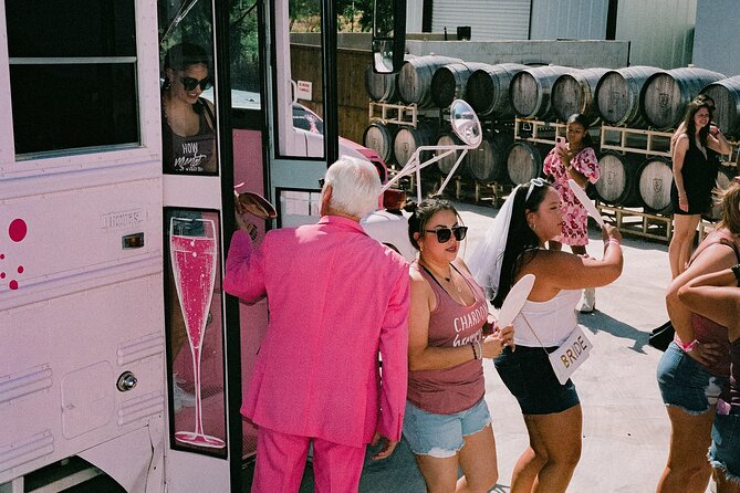 Half-Day Winery Tour in Fredericksburg - Guides, safety, and the human side of the tour