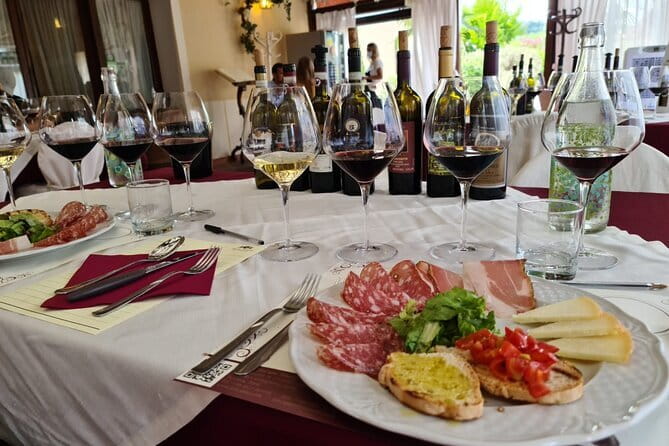 Heart of Chianti Classico - 2 Wineries Lunch included - Chianti Wine Tour - Old villas instead of glossy tasting rooms