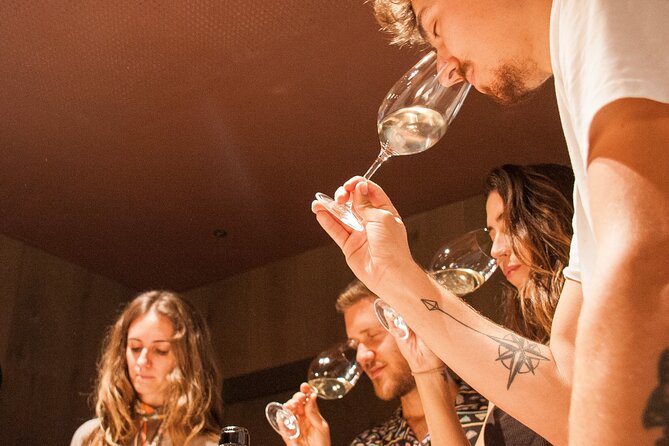 High-End Vineyard Escape: Cava, Tapas & Wine | Private Tour - What guides add to the day