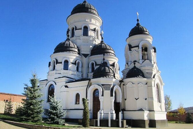 Highlights of Chisinau & Milestii Mici Wine Cellars - Ride 30 minutes to Milestii Mici