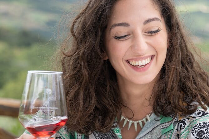 Hiking Tuscany & Chianti Wine - 3 Organic Wineries with lunch - Why this Chianti day works better than a standard winery outing