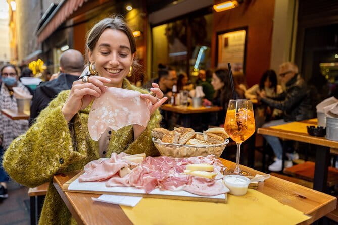 Hiking Tuscany & Chianti Wine - 3 Organic Wineries with lunch - Local food makes the wine easier to understand