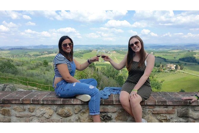 Horseback Riding and Winery Lunch Experience in San Gimignano - A four-course lunch with Tuscan staples