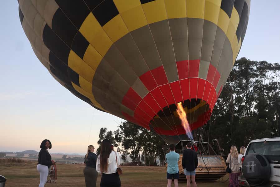 Hot air Balloon and Cape Winelands Private guided tour - What the private format really gives you