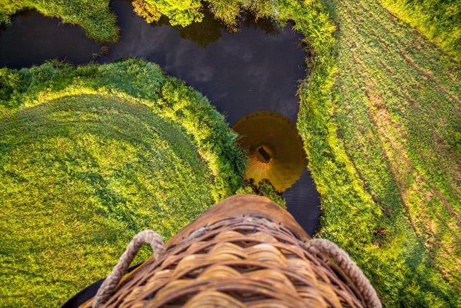 Hot Air Balloon Flight Brisbane with Vineyard Breakfast - The people who shape the experience