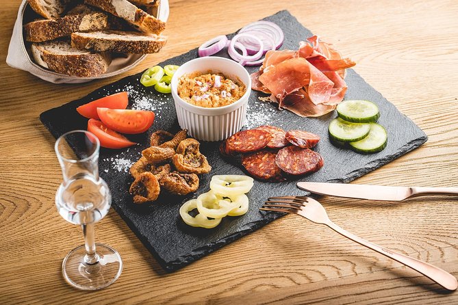 Hungarian Gastro Cellar: Assisted Tasting Options - A self-guided format with expert help